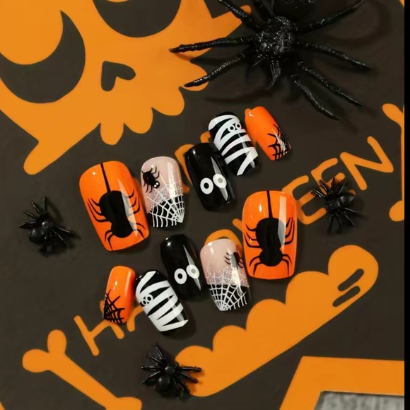 Halloween Press On Nails - Picture 2 of 7